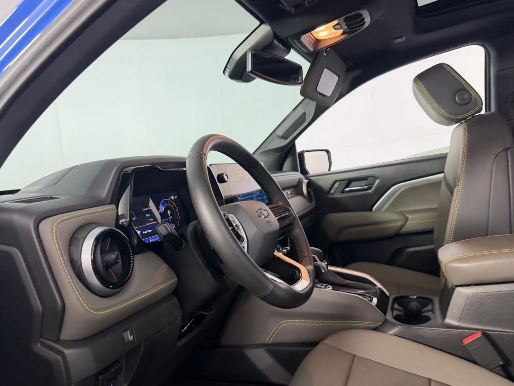 Certified Used 2025 Blue Chevrolet ZR2 image 25