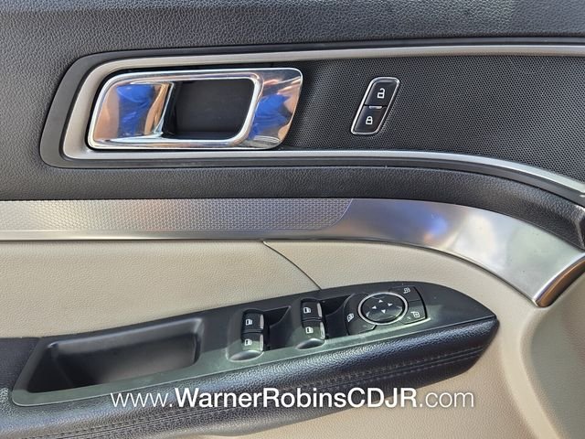 Used 2018 White Ford XLT image 30