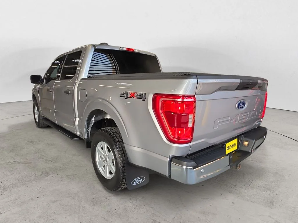 Used 2021 Silver Ford XLT image 7