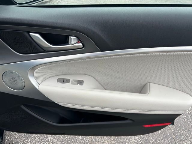 Used 2025 Blue Genesis 2.5T image 9