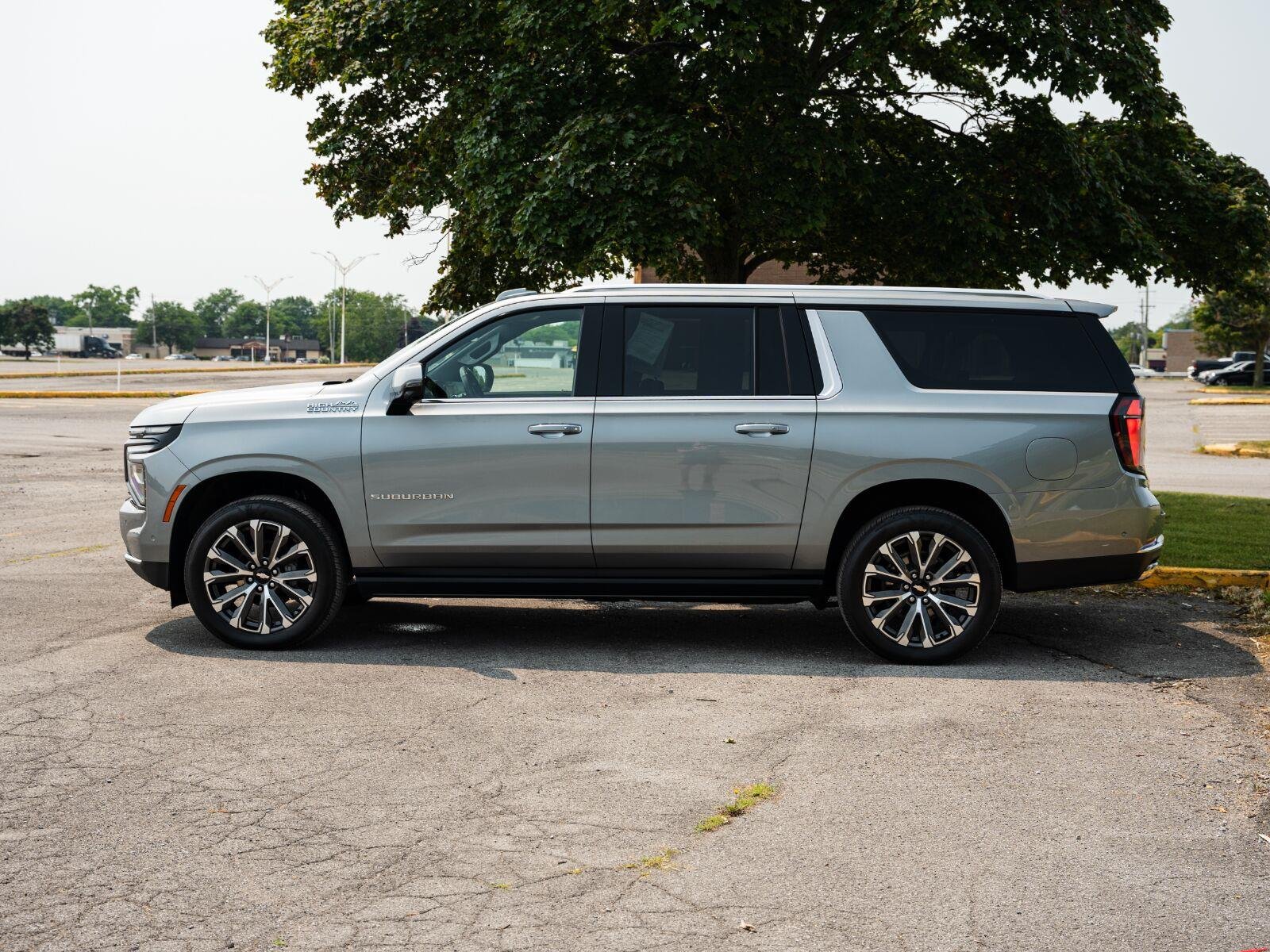 Used 2025 Sterling Gray Metallic Chevrolet High Country image 9