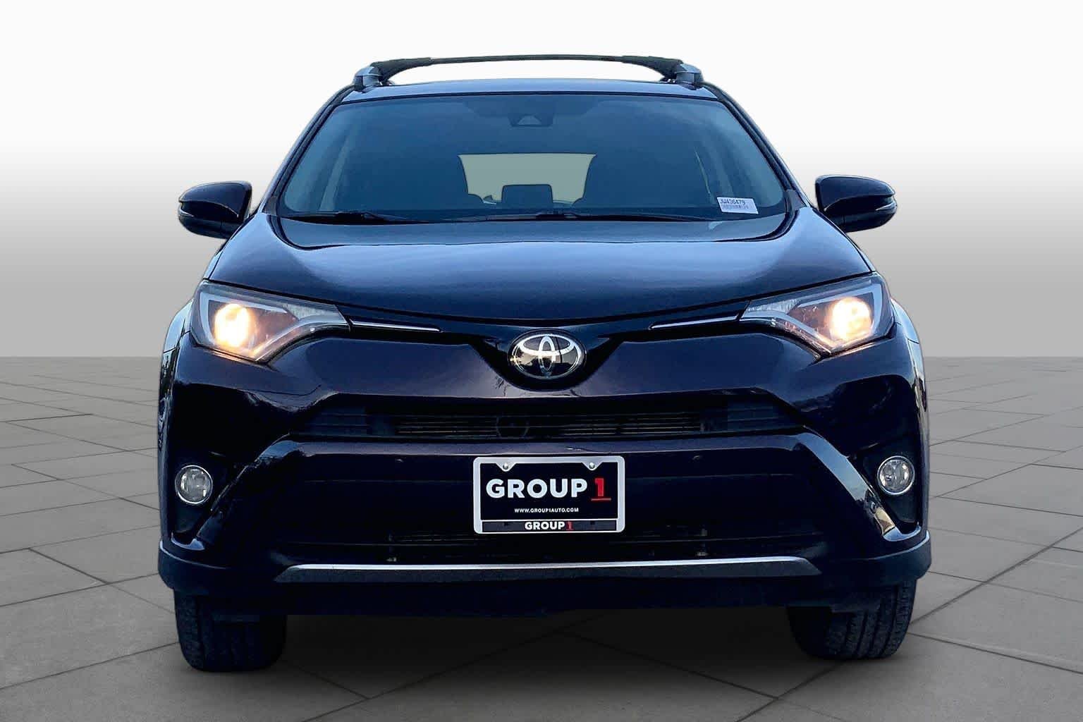 Used 2018 Black Currant Metallic Toyota XLE image 4