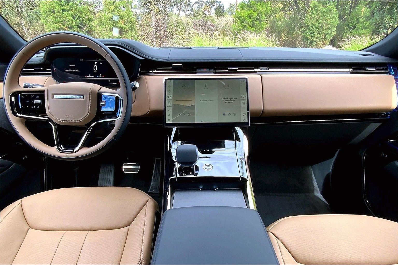 New 2027 Varesine Blue Land Rover Dynamic SE image 5