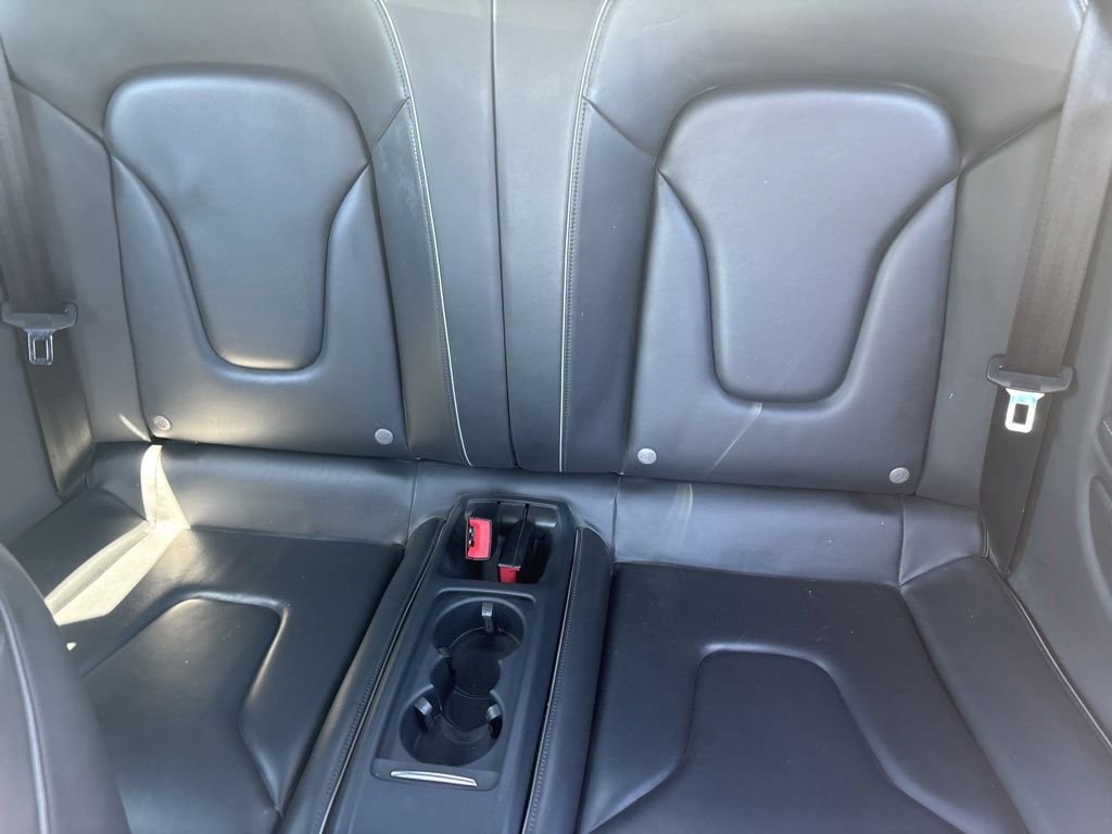 Used 2015 Ibis White Audi 4.2 image 26