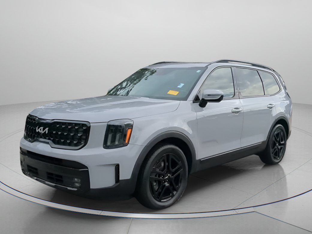 Used 2024 Wolf Gray Kia SX X-Line image 7