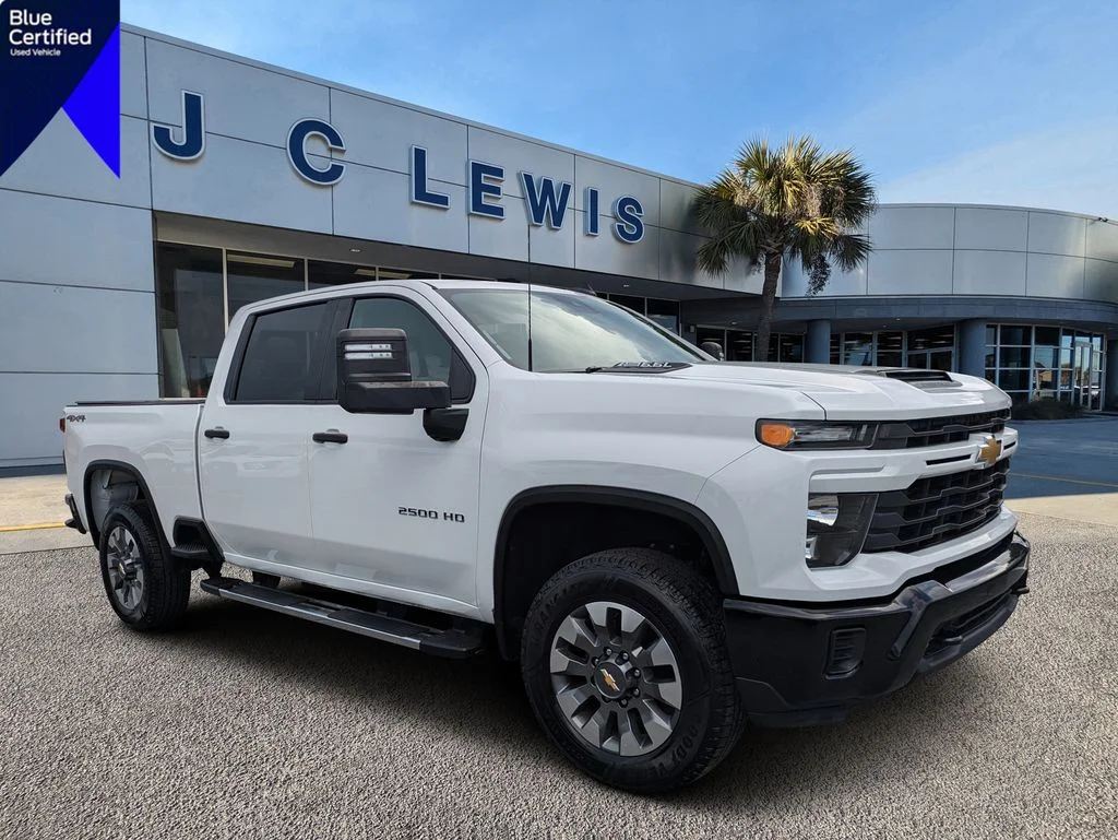 Used 2024 Summit White Chevrolet Custom image 1