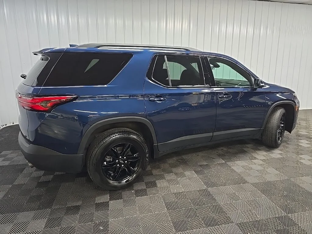 Used 2023 Blue Chevrolet LT image 3