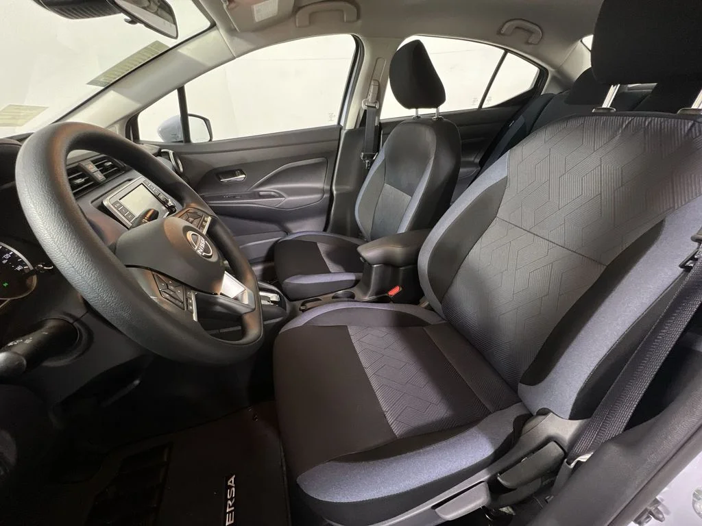 2025 Nissan Versa Sedan SV - Photo 13