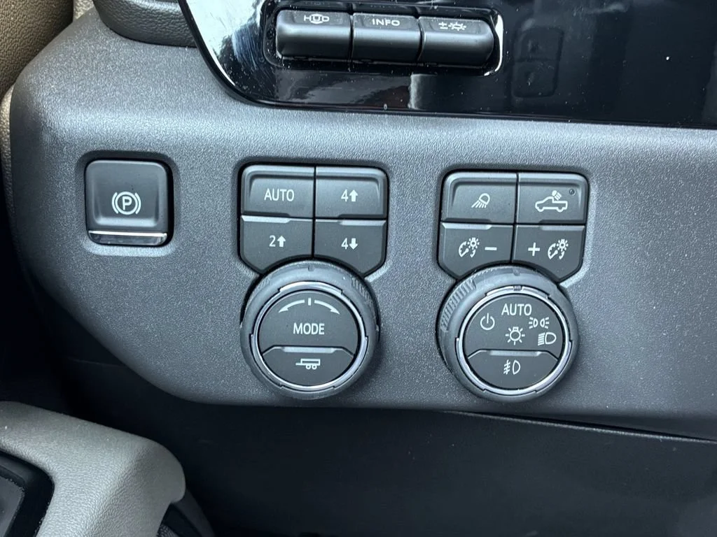 Used 2026 Black Chevrolet ZR2 image 26