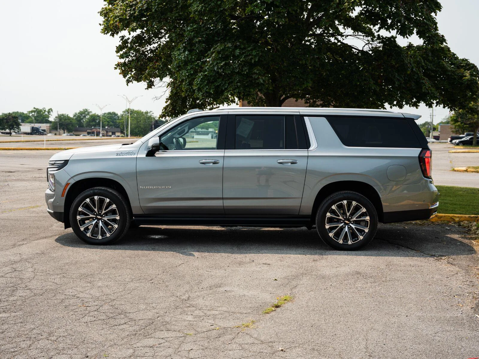 Used 2025 Sterling Gray Metallic Chevrolet High Country image 9