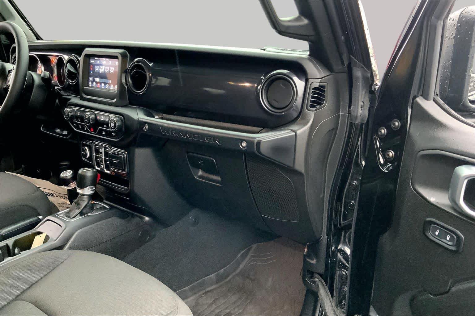 Used 2023 Black Clearcoat Jeep Sport Altitude image 17