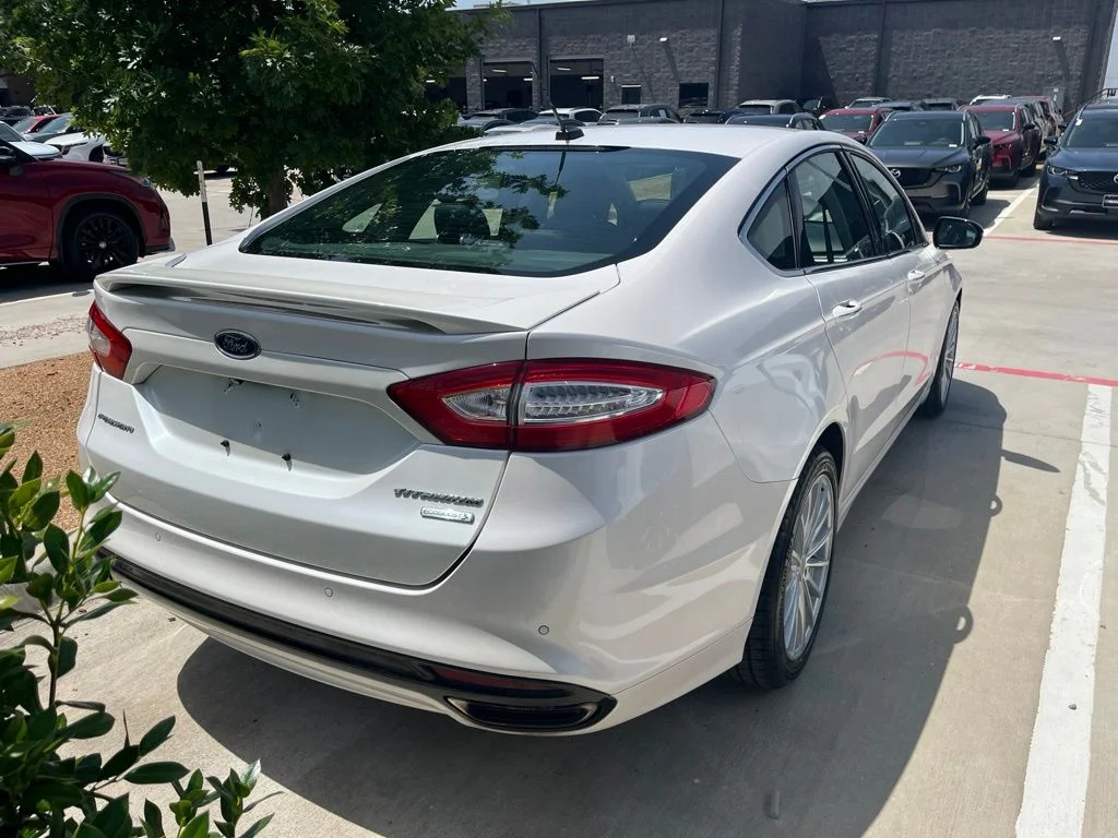 Used 2016 White Ford Titanium image 3