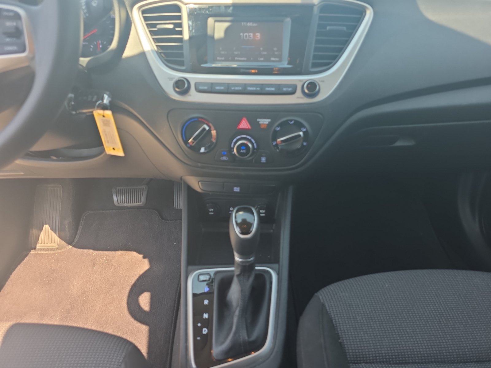 Used 2021 Frost White Pearl Hyundai SE image 11