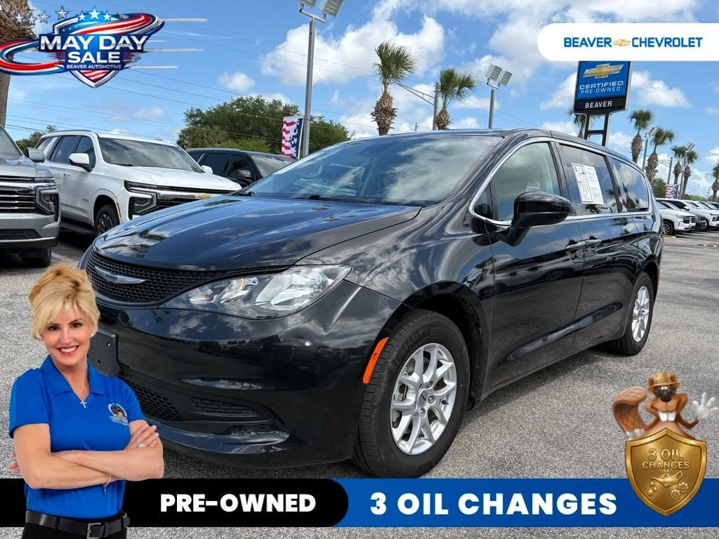 2023 Chrysler Voyager LX