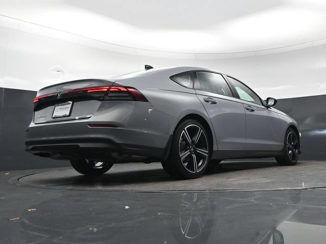 Certified Used 2026 Urban Gray Pearl Honda SE image 65