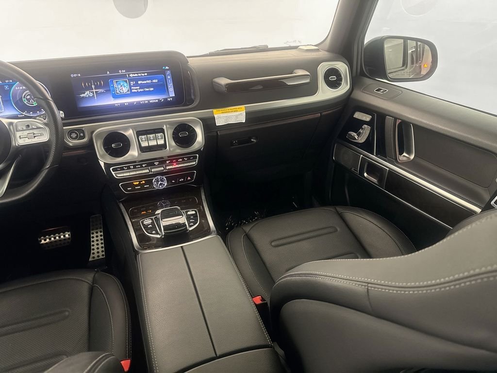 Used 2021  Mercedes-Benz G 550 image 18