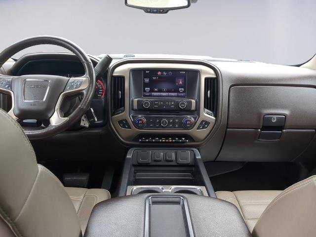 Used 2015 Summit White GMC  image 14