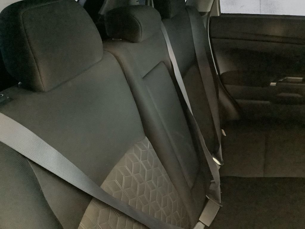 Used 2020 Silver Mitsubishi 2.0 SE image 16