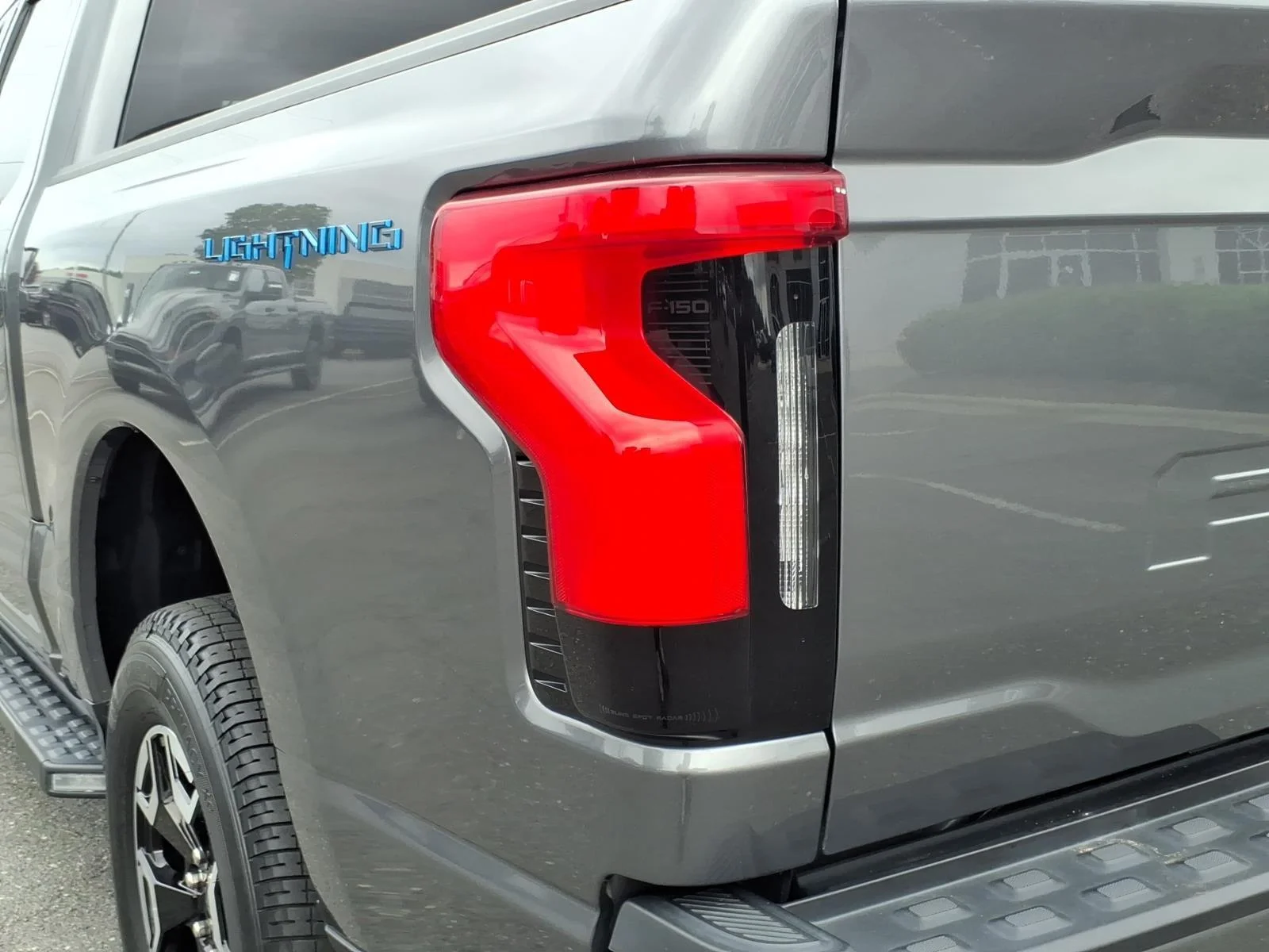 Used 2023 Carbonized Gray Metallic Ford XLT image 18