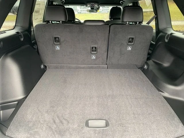 New 2026 Bright White Clearcoat Jeep Altitude image 6