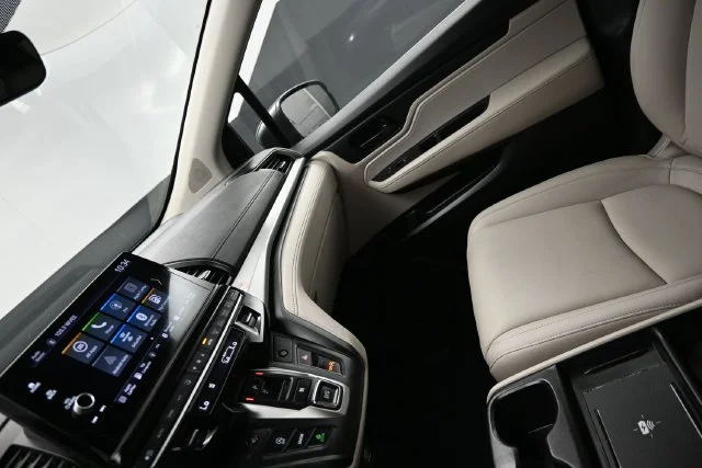 Used 2025 Gray Honda EX-L image 15