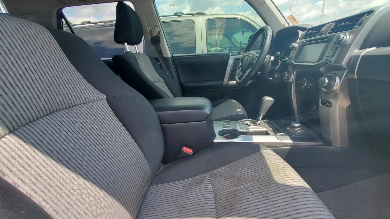 Used 2018 Magnetic Gray Metallic Toyota SR5 image 4