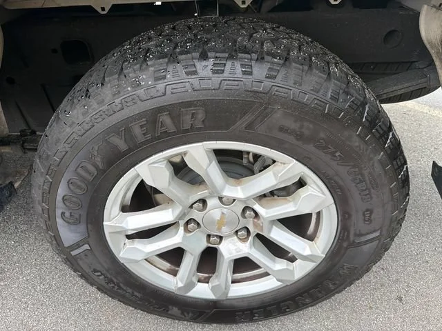 Used 2023 Summit White Chevrolet WT image 19