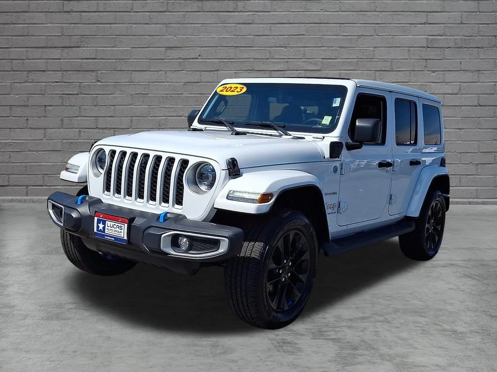 Used 2023 Bright White Clearcoat Jeep Sahara image 5