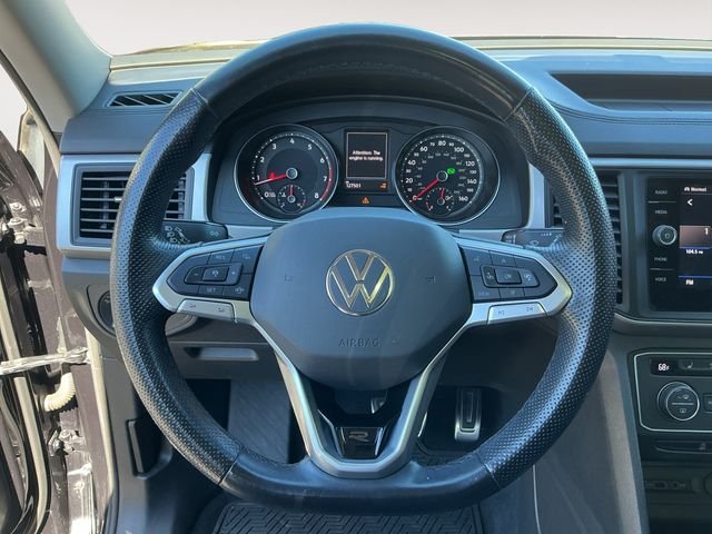 Used 2021 Black Volkswagen 3.6L V6 SE w/Technology R-Line image 13