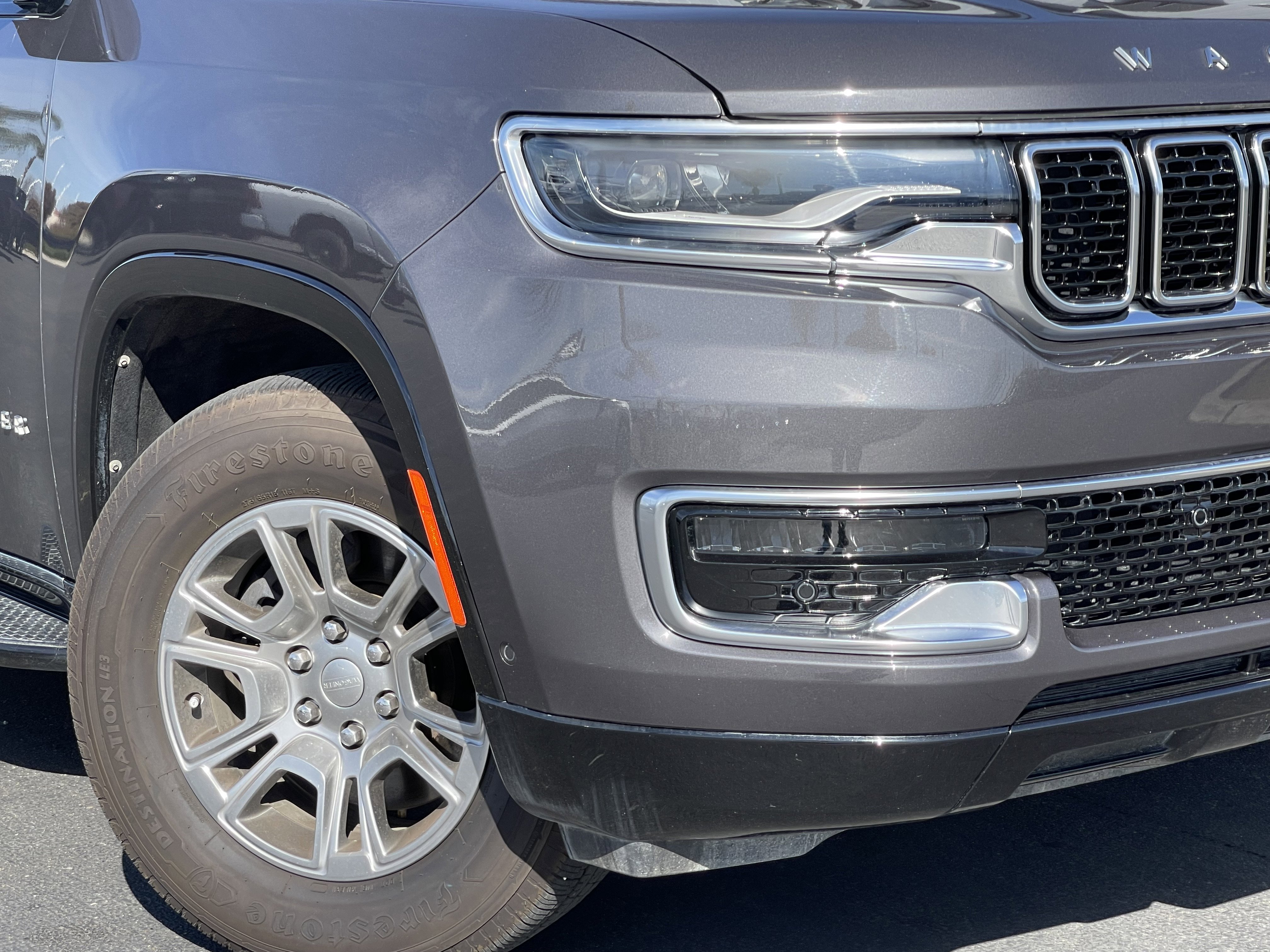 View vehicle photo 3