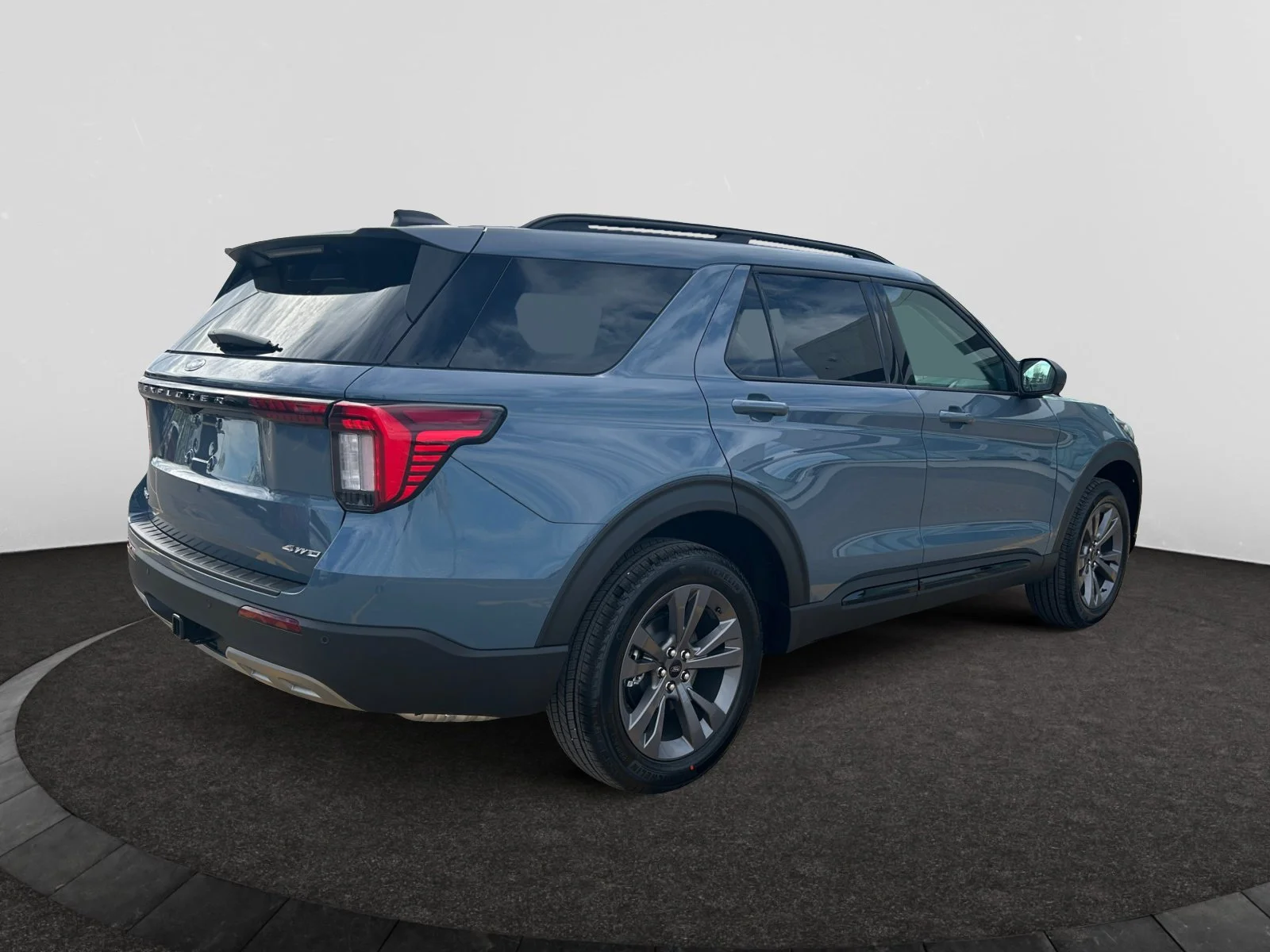 New 2026 Vapour Blue Metallic Ford Active w/200A Pkg image 5