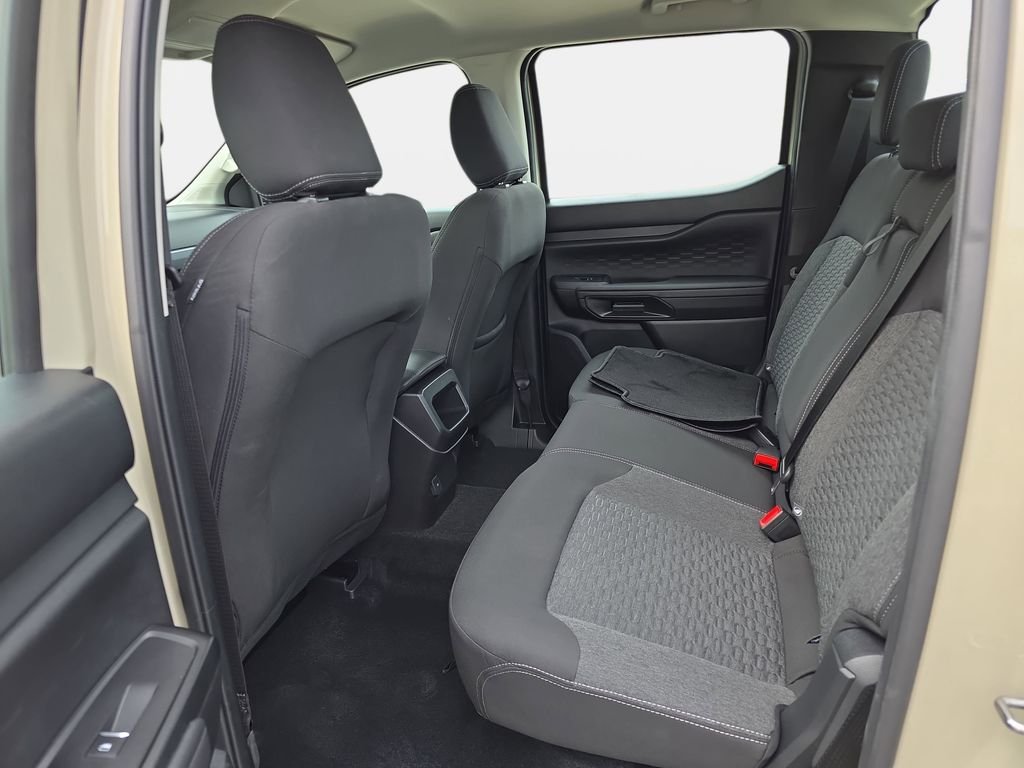 Used 2025 Beige Ford XL image 13