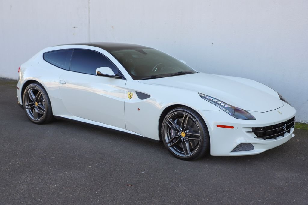 2016 Ferrari FF Base