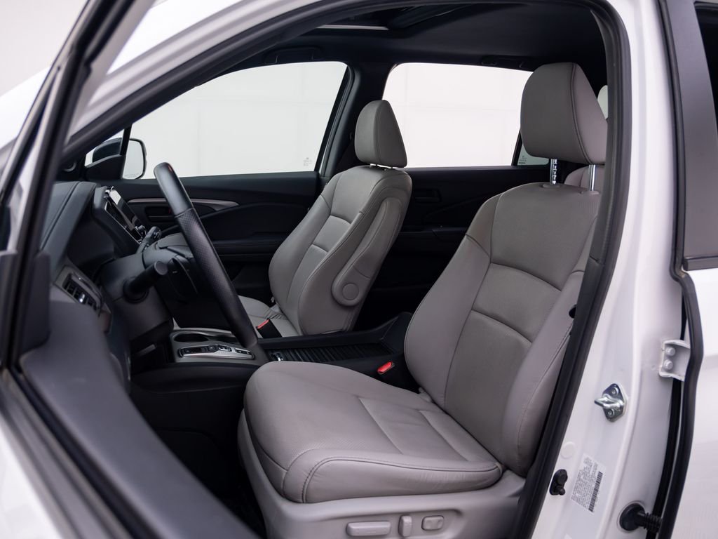 2023 Honda Passport EX-L - Photo 16