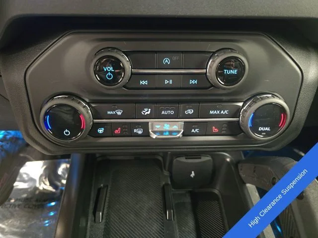 New 2026 Shadow Black Ford Outer Banks® image 28