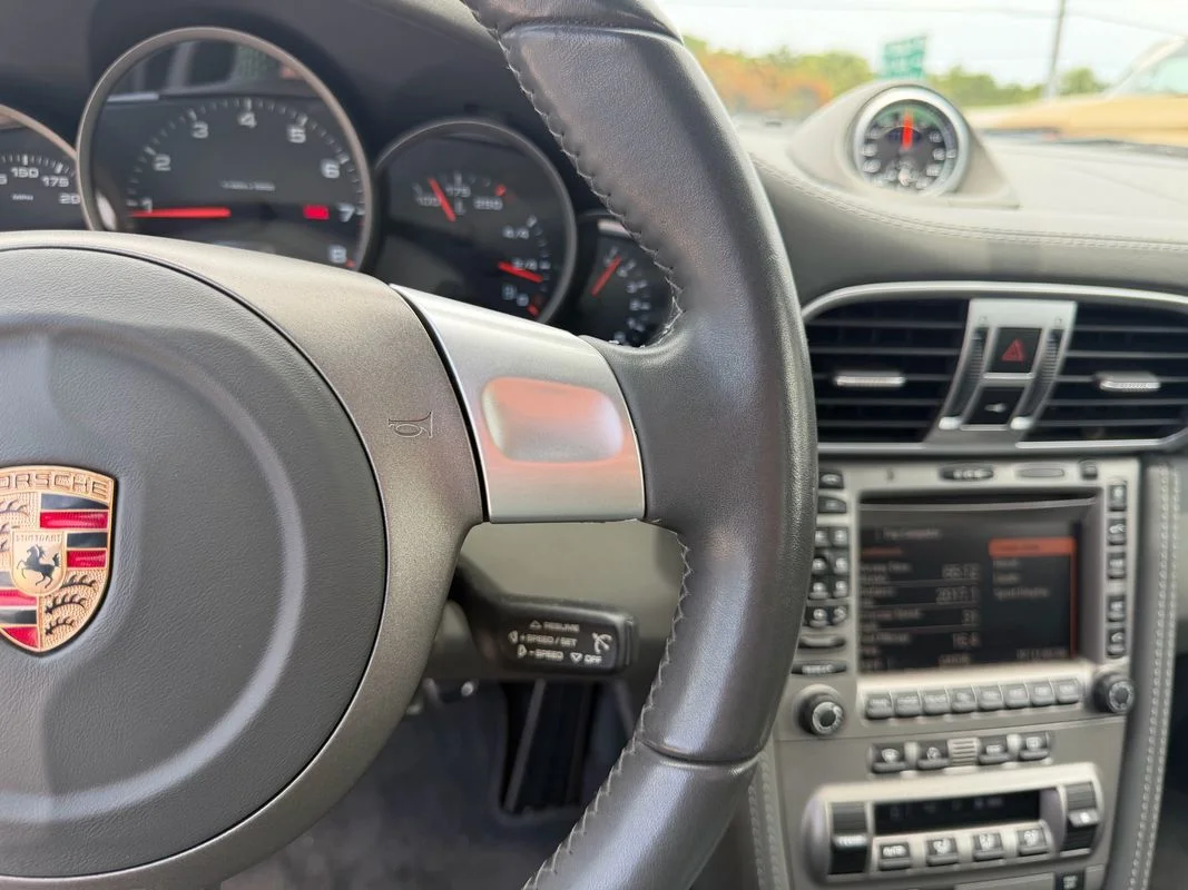 Used 2006 Blue Porsche Club Coupe image 18