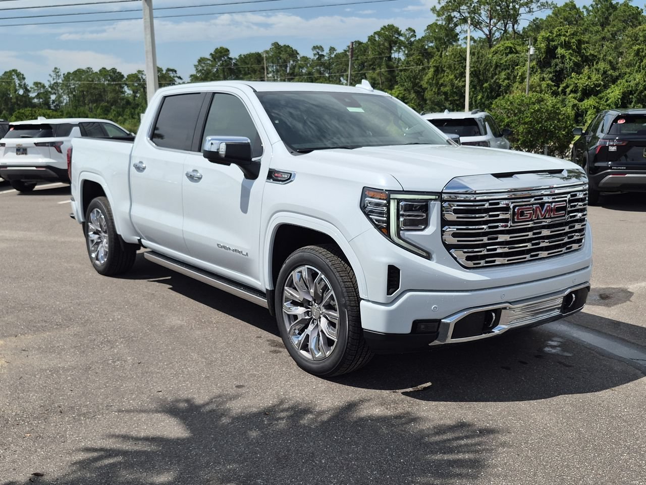 2026 GMC Sierra 1500 Denali - Photo 2