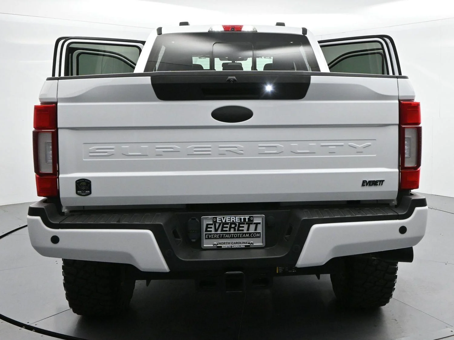 Used 2022 White Ford XL image 49