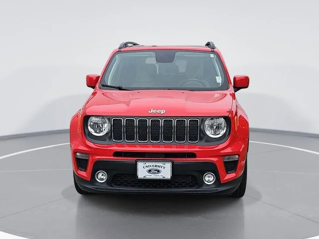 Used 2019 Red Jeep Latitude image 8