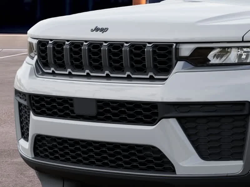 New 2026 Bright White Clearcoat Jeep Laredo Altitude image 11