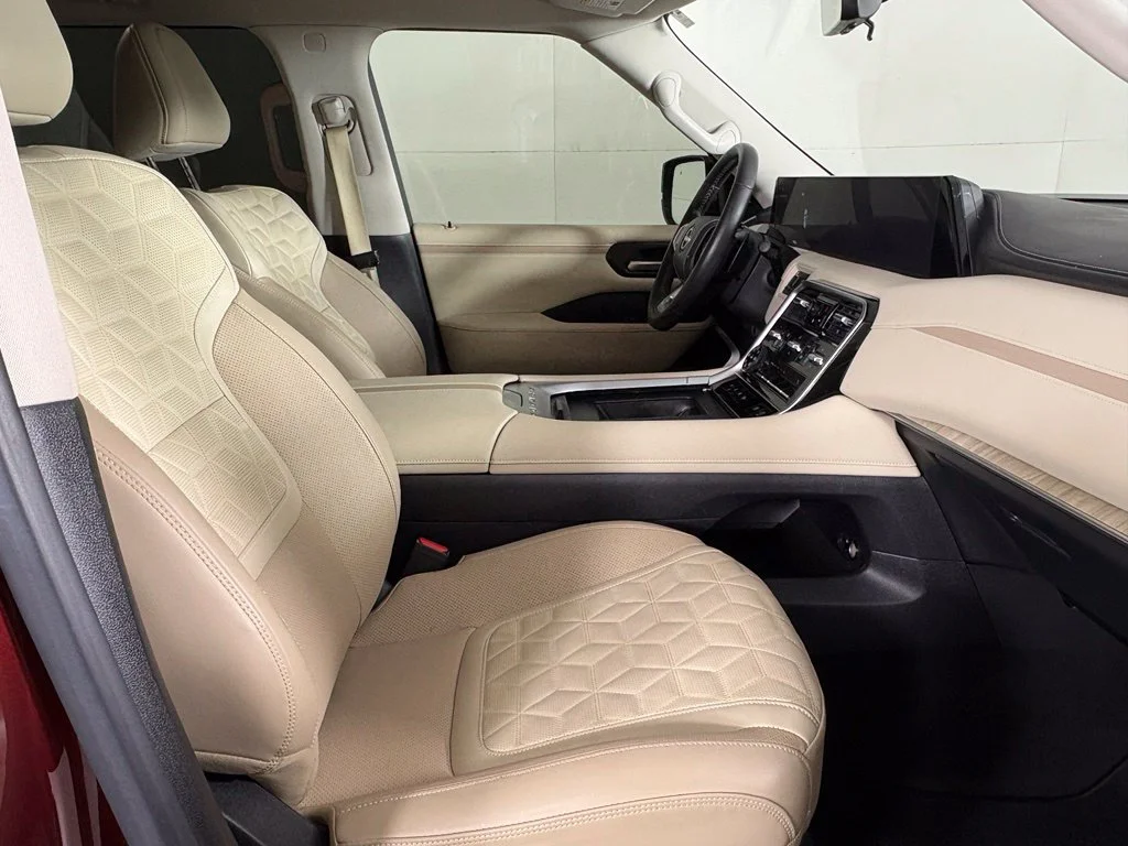 Used 2025 Red Nissan Platinum Reserve image 14