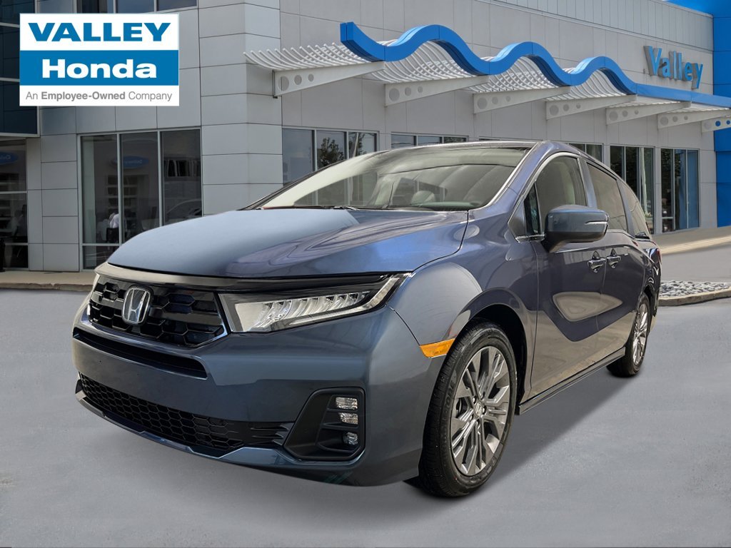 2026 Honda Odyssey Touring's photo