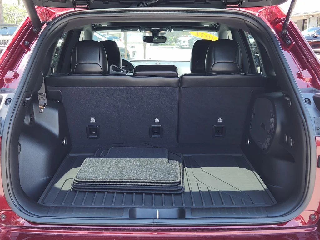 Certified Used 2021 Velvet Jeep Limited image 9