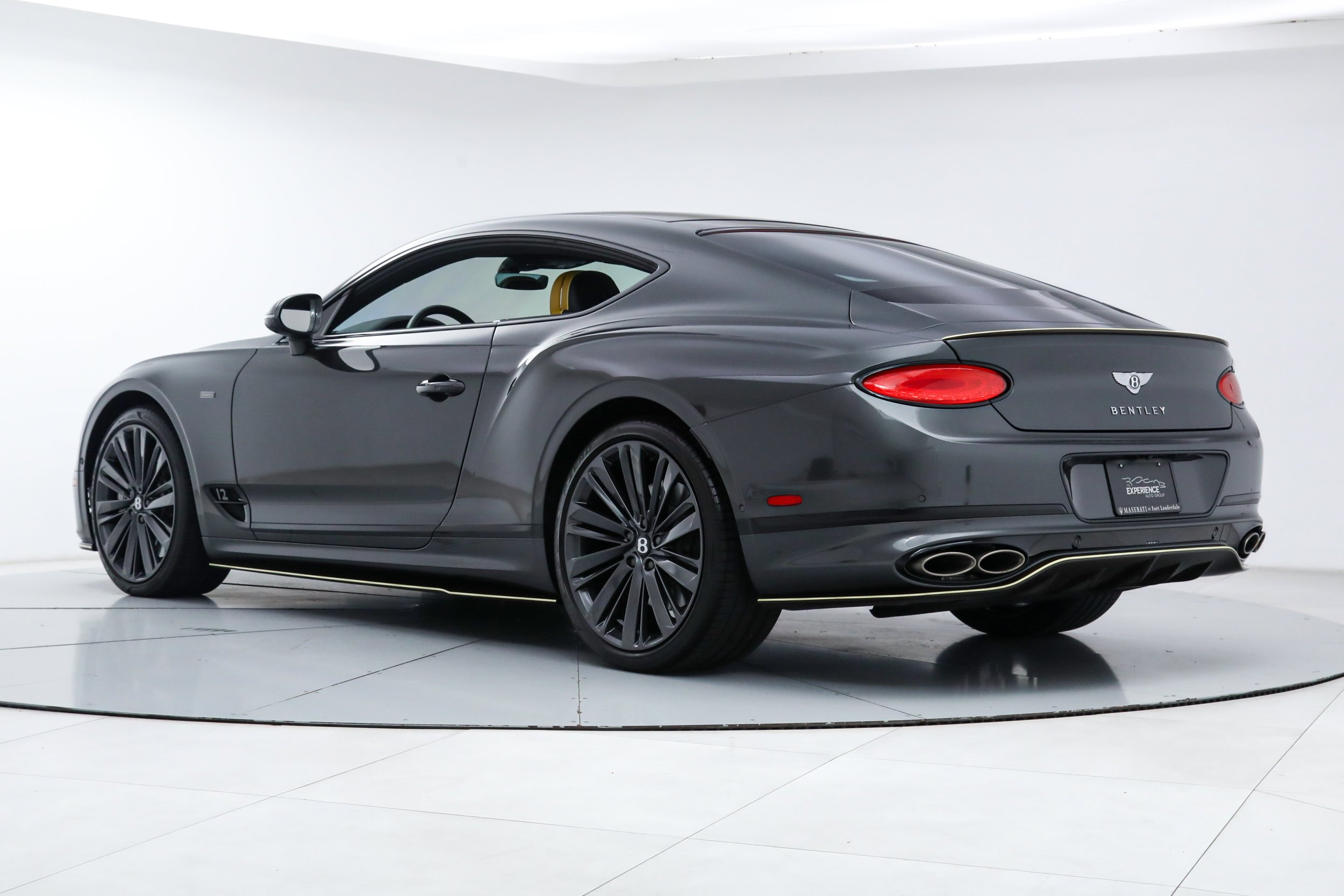 Used 2024 Gray Bentley  image 3