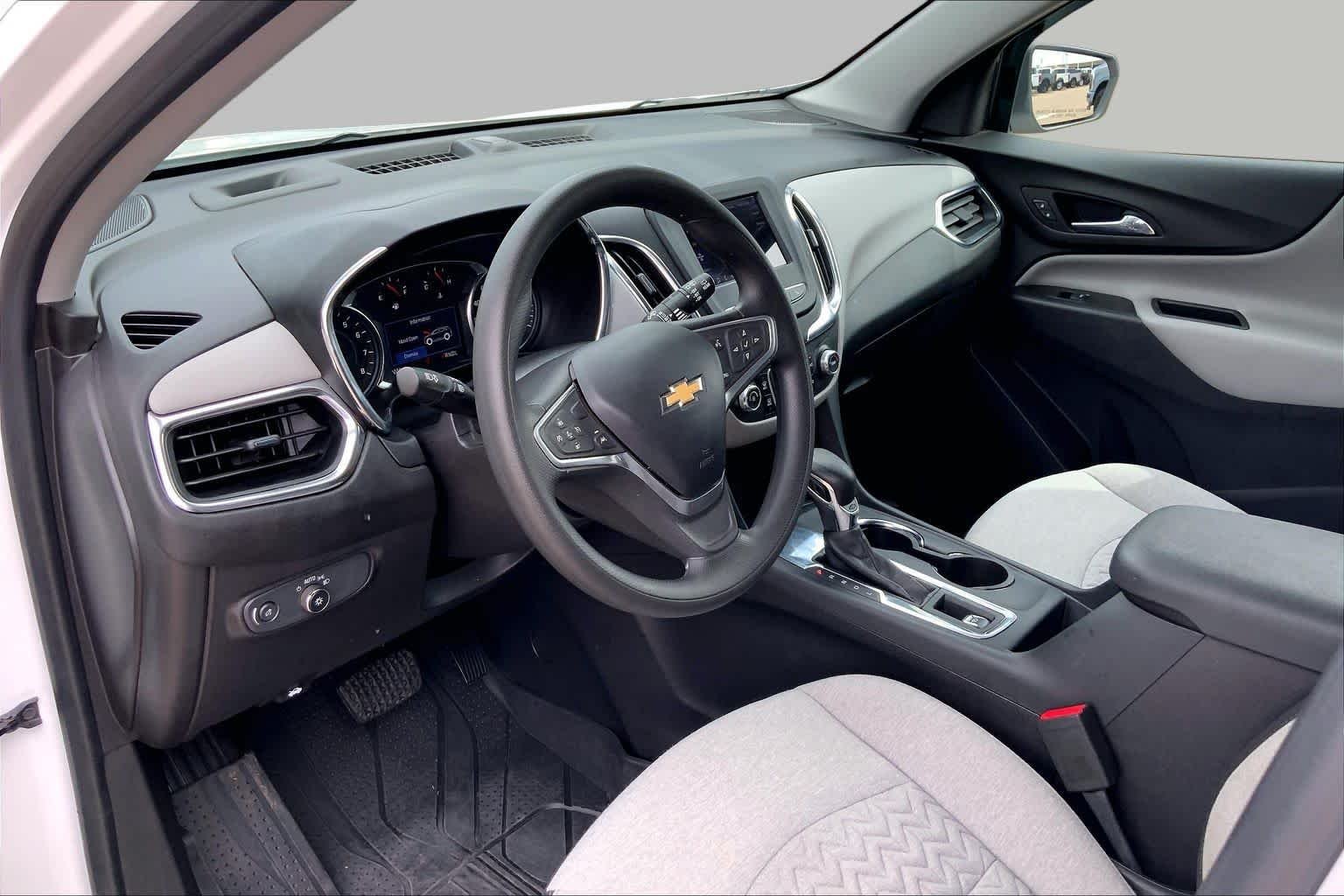 Used 2023 Summit White Chevrolet LS image 18
