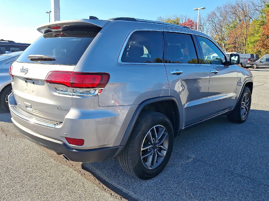 Used 2021 Silver Jeep Limited image 6