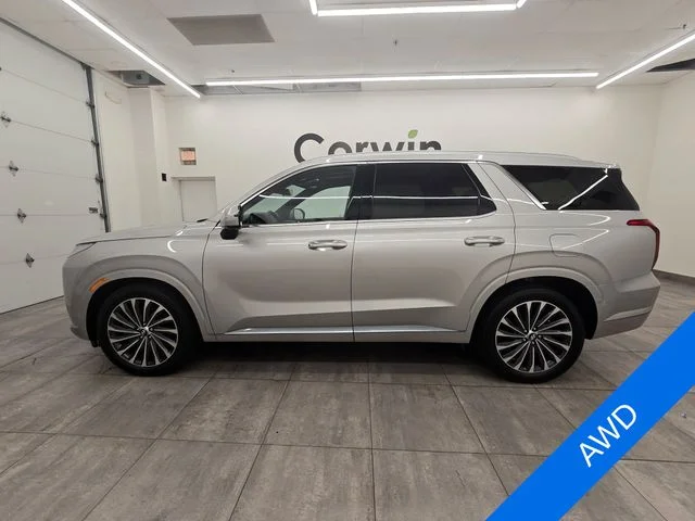 Used 2025 Silver Hyundai Calligraphy image 2