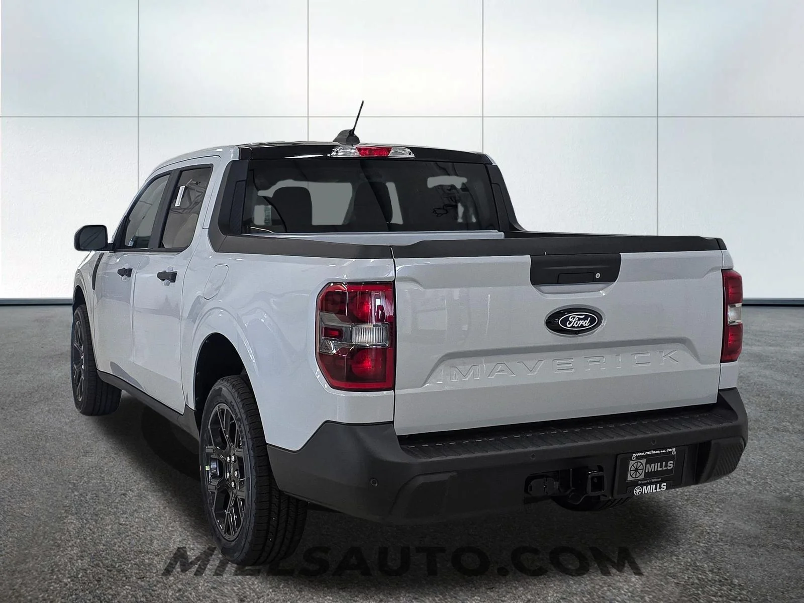 New 2026 White Ford XLT image 5