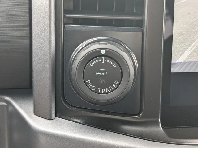 New 2026 Carbonized Gray Metallic Ford XLT image 24