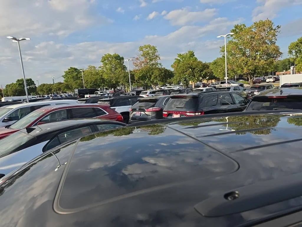 Used 2022 Black Jeep Laredo X image 5